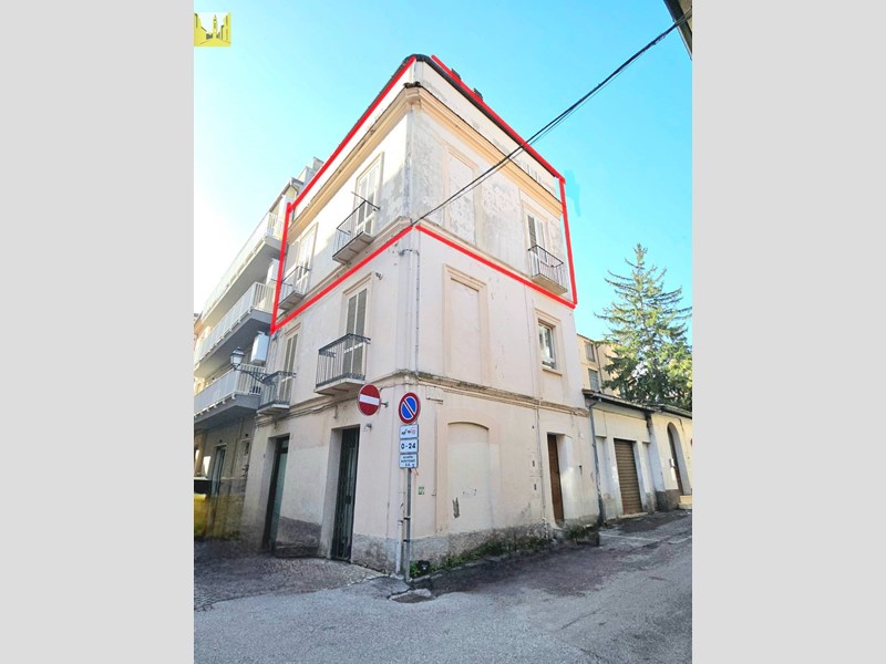 Appartamento in Vendita a Teramo, 105'000€, 111 m²