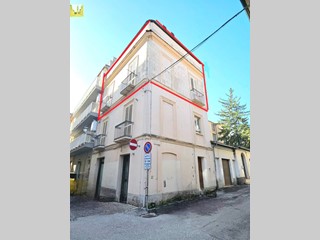 Appartamento in Vendita a Teramo, 105'000€, 111 m²