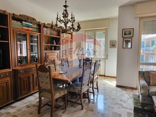 Trilocale in Vendita a Trezzo sull'Adda, 129'000€, 105 m²
