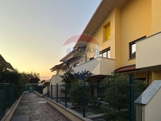 Trilocale in Vendita a Trezzo sull'Adda, 185'000€, 84 m²