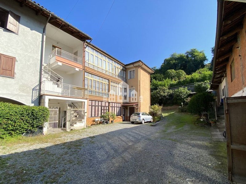 Casa Indipendente in Vendita a Castellamonte, 24'000€, 56 m²