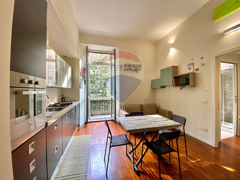 Bilocale in Affitto a Milano, 1'850€, 50 m²