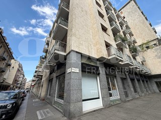 Attività commerciale in Vendita a Torino, 98'000€, 49 m²