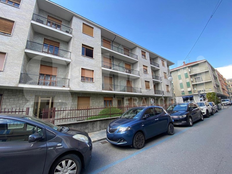 Bilocale in Vendita a Bra, 75'000€, 60 m²