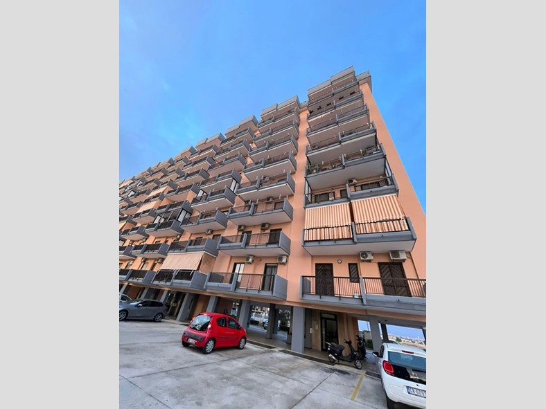 Bilocale in Vendita a Bari, 135'000€, 65 m²