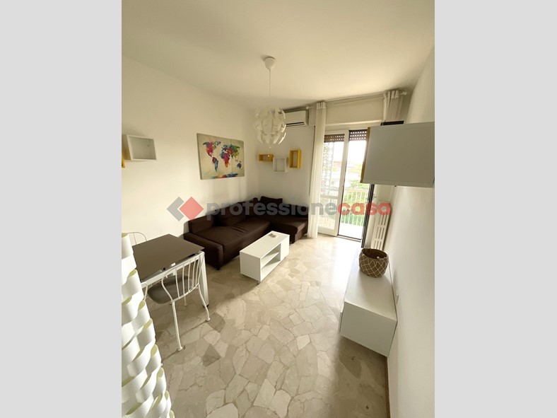 Bilocale in Vendita a Milano, 295'000€, 70 m², arredato