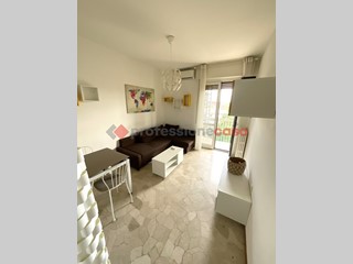 Bilocale in Vendita a Milano, 295'000€, 70 m², arredato