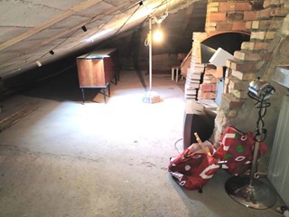 Quadrilocale in Vendita a Maiolati Spontini, 100'000€, 75 m²