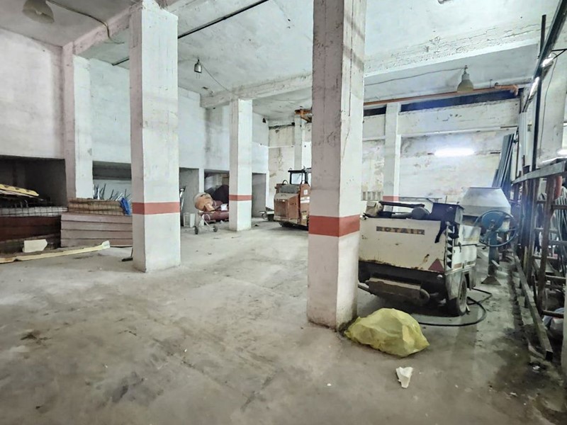 Magazzino in Vendita a Palermo, 150'000€, 600 m²
