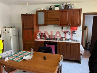 Bilocale in Vendita a Beverino, 45'000€, 80 m²