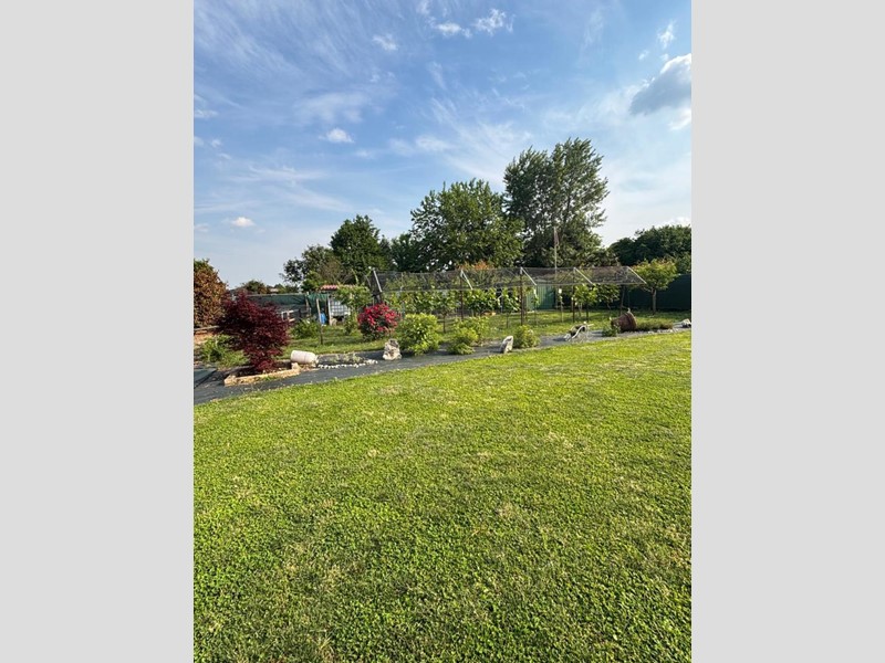 Appartamento in Vendita a Schio, 250'000€, 409 m², con Box