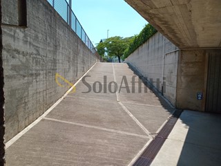 Magazzino in Affitto a Nova Milanese, 200&euro;, 25 m²