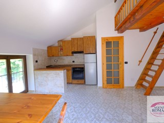 Trilocale in Vendita a Urbe, 57'000€, 63 m²