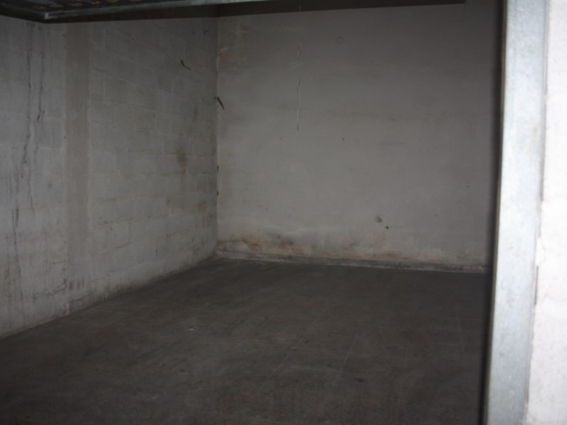 Box in Vendita a Siracusa, 11'000&euro;, 18 m²