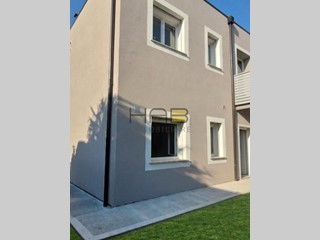 Trilocale in Vendita a Padova, 240'000&euro;, 91 m²