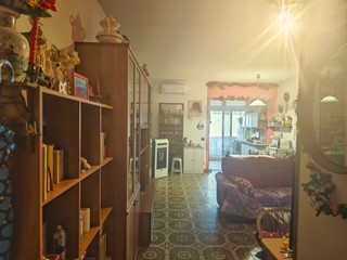 Quadrilocale in Vendita a Luni, zona Luni mare, 150'000€, 77 m²