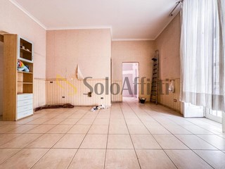 Trilocale in Affitto a Napoli, zona Piazza Dante, 850€, 70 m²