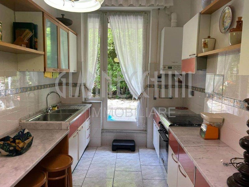 Quadrilocale in Affitto a La Spezia, zona Fabiano, 750€, 84 m², arredato