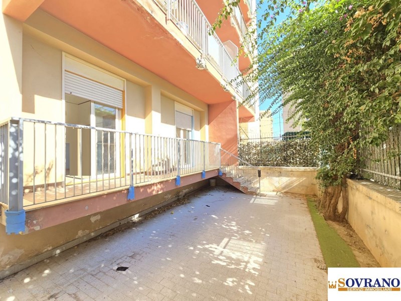 Quadrilocale in Vendita a Palermo, 135'000€, 135 m²