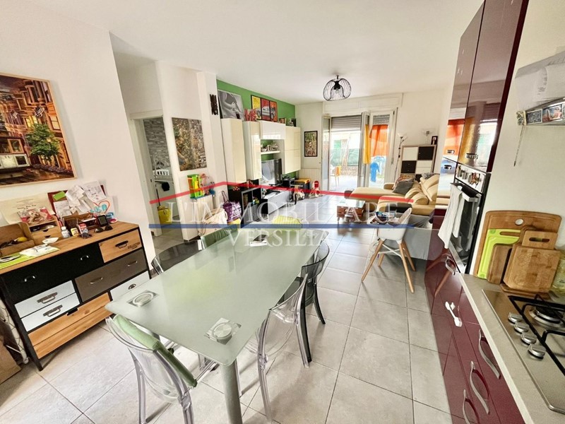 Trilocale in Vendita a Massa, zona Marina di Massa, 210'000€, 70 m²