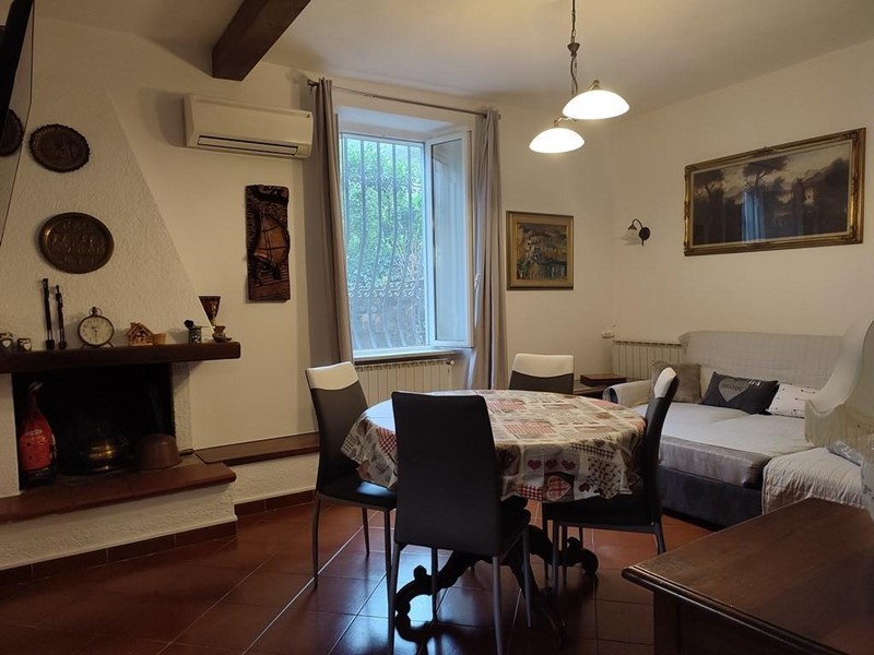 Casa Indipendente in Vendita a Luni, 349'000€, 180 m², arredato