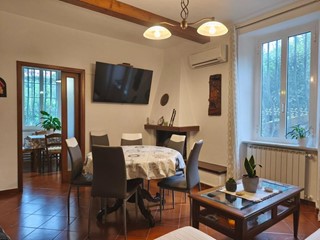 Casa Indipendente in Vendita a Luni, 349'000€, 180 m², arredato