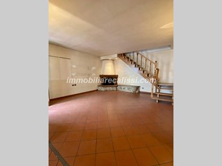 Appartamento in Vendita a Poggio a Caiano, 280'000€, 110 m², arredato, con Box