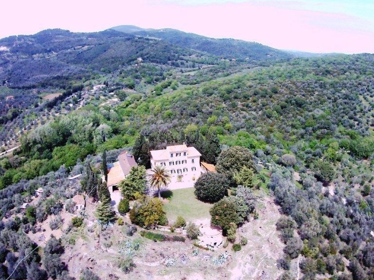 Casa Indipendente in Vendita a Campiglia Marittima, 1'970'000&euro;, 500 m², arredato, con Box