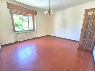 Trilocale in Vendita a Marliana, 56'000€, 65 m², arredato