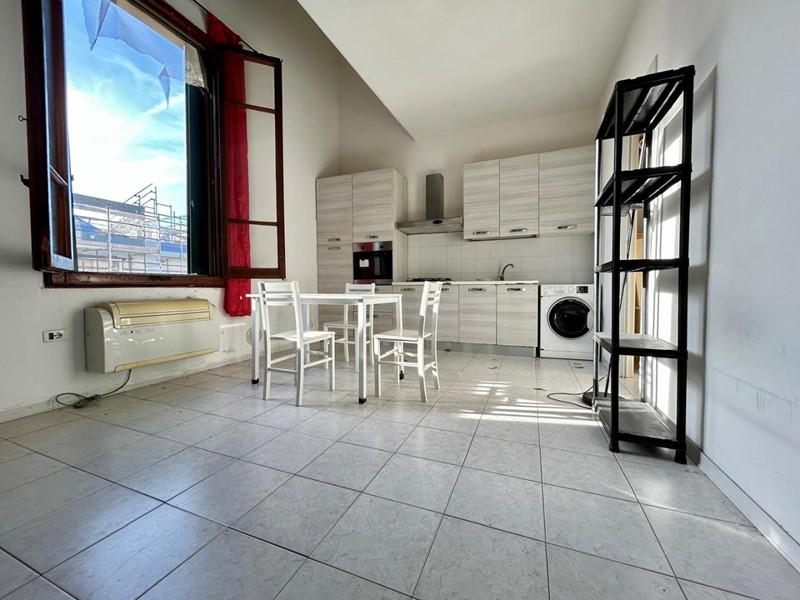 Bilocale in Vendita a Empoli, 110'000€, 47 m²