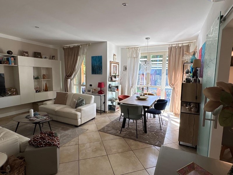 Appartamento in Vendita a Lucca, zona San Marco, 368'000€, 120 m²