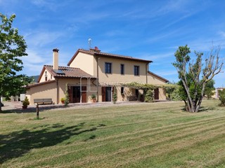Casa di corte in Vendita a Cascina, 950'000€, 400 m²