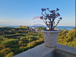 Villa in Vendita a Augusta, 350'000€, 120 m²