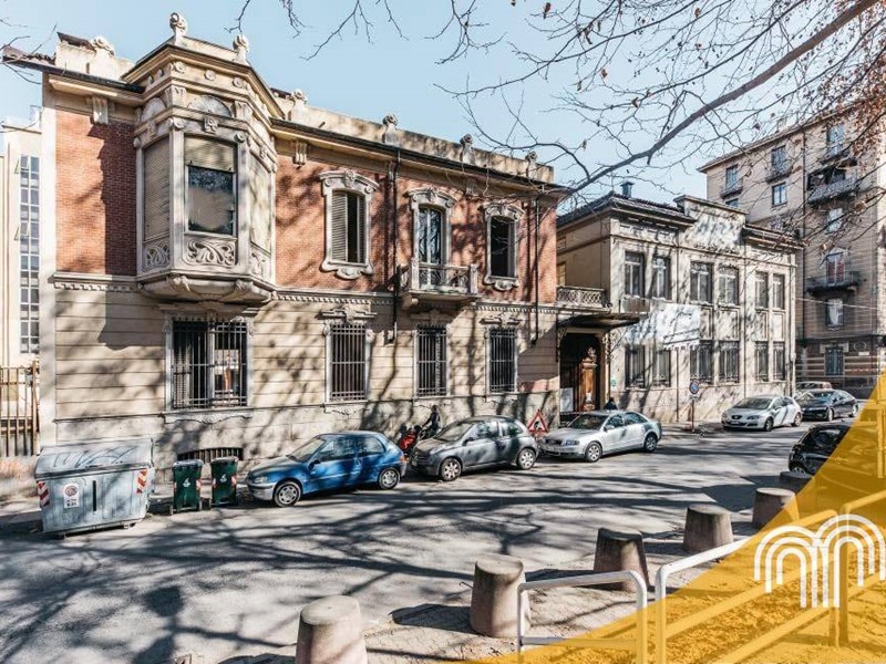 Appartamento in Vendita a Torino, 369'000€, 203 m²