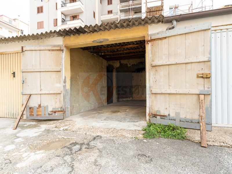 Box in Vendita a Sassari, 18'000€, 17 m²