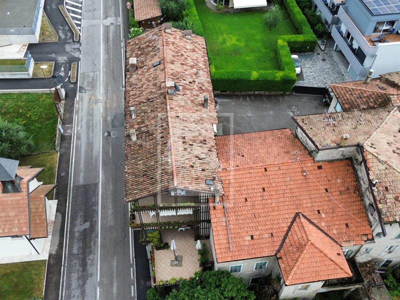 Casa Indipendente in Vendita a Riva del Garda, 290 m²