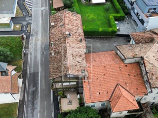 Casa Indipendente in Vendita a Riva del Garda, 290 m²