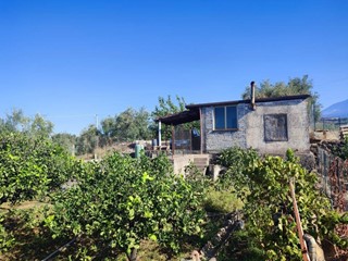 Terreno agricolo in Vendita a Paternò, 33'000€, 5876 m²