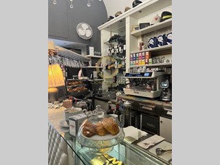 Attività commerciale in Vendita a Pisa, 120'000€, 34 m²