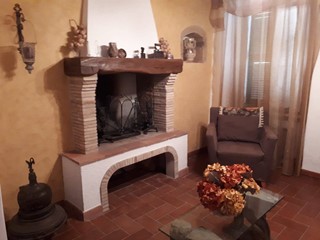 Quadrilocale in Vendita a Pitigliano, 75'000€, 60 m²