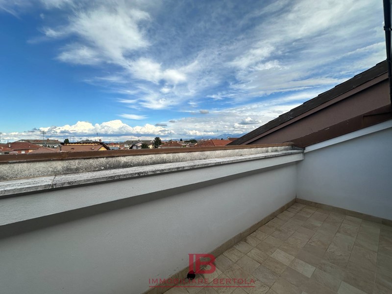 Trilocale in Vendita a Cuneo, 90'000€, 80 m²