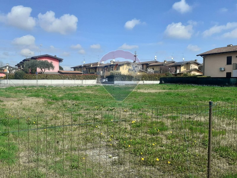 Terreno edificabile in Vendita a Casalmoro, 99'000&euro;, 1100 m²