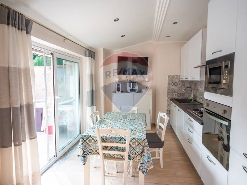 Casa Indipendente in Vendita a Calatabiano, 122'000€, 112 m²