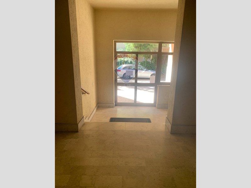 Appartamento in Vendita a Caltanissetta, 100'000€, 134 m²