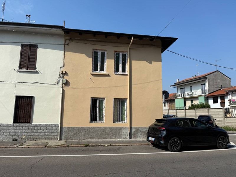 Bilocale in Vendita a Canegrate, 73'000€, 45 m²