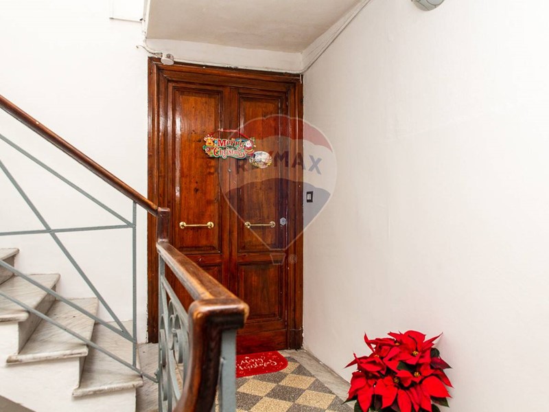 Appartamento in Vendita a Catania, 245'000&euro;, 165 m²