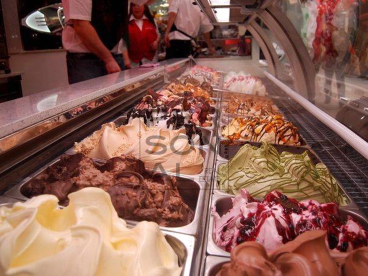 Attività commerciale in Vendita a Cavalese, 130'000€, 200 m²