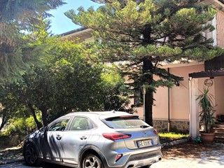 Villa in Vendita a Nocera Inferiore, 480'000€, 284 m²