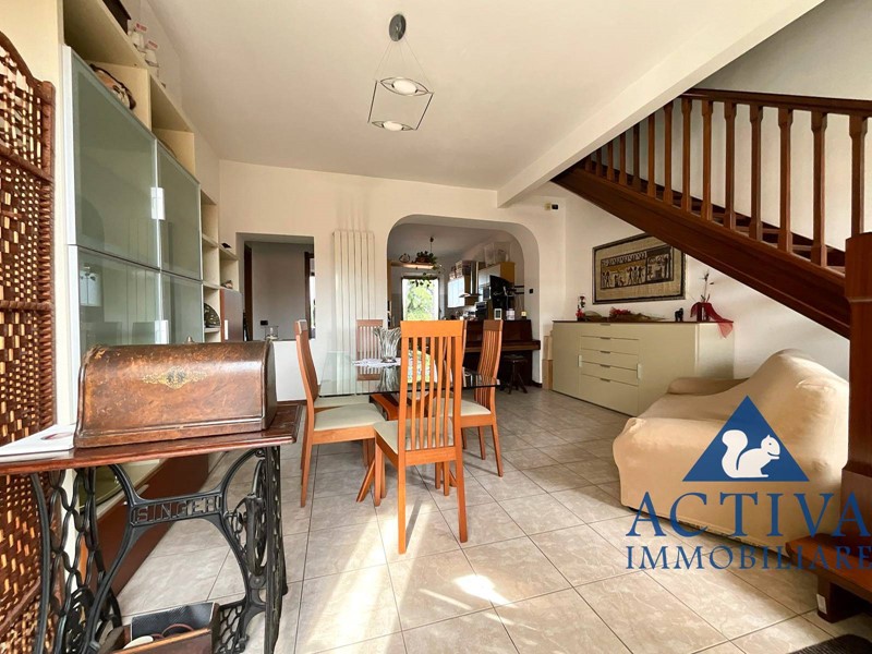 Quadrilocale in Vendita a Olgiate Olona, 200'000€, 155 m²