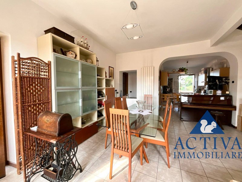 Quadrilocale in Vendita a Olgiate Olona, 200'000&euro;, 155 m²